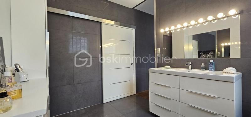 Maison d'architecte - 117 m² - 5 pièces