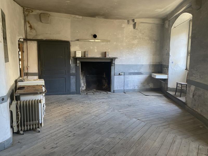 Maison ancienne - 164 m² - 7 pièces