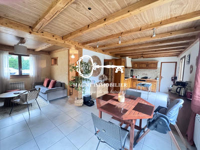 Maison traditionnelle - 95 m² - 5 pièces