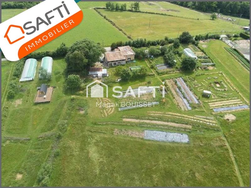 Maison - 248 m² - 7 pièces