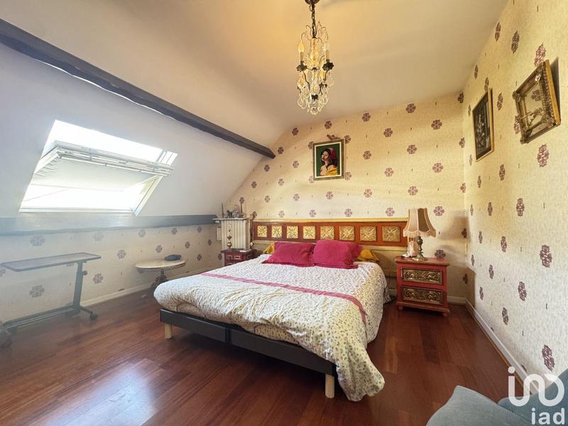 Maison - 195 m² - 6 pièces