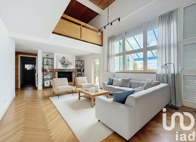 Maison - 163 m² - 7 pièces