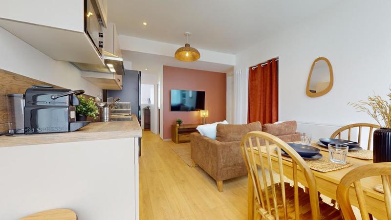 Appartement - 70 m² - 5 pièces