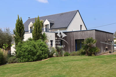 Maison - 150 m² - 8 pièces