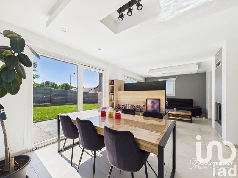 Maison - 165 m² - 6 pièces