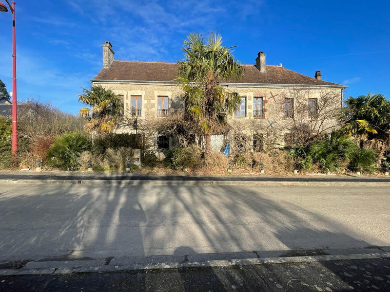 Maison - 352 m² - 8 pièces