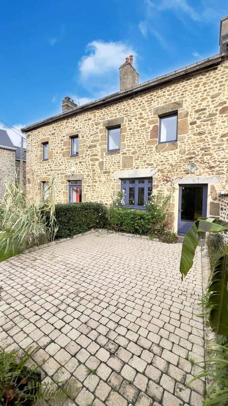 Maison de ville - 253 m² - 6 pièces