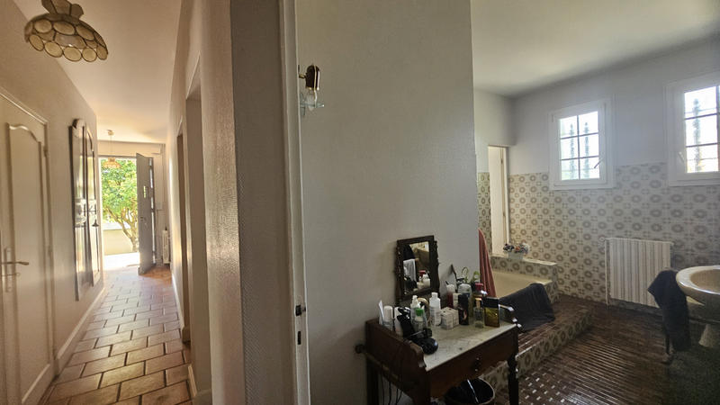 Maison - 220 m² - 9 pièces