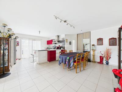 Maison contemporaine - 88 m² - 4 pièces