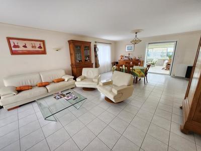 Maison - 141 m² - 5 pièces