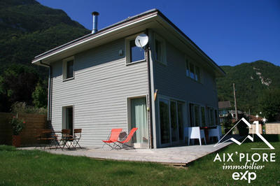 Maison - 137 m² - 6 pièces