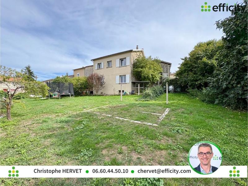 Maison - 197 m² - 6 pièces