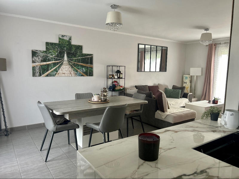 Maison - 105 m² - 5 pièces