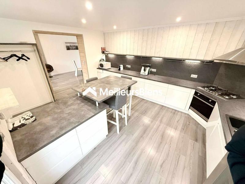 Villa - 200 m² - 7 pièces