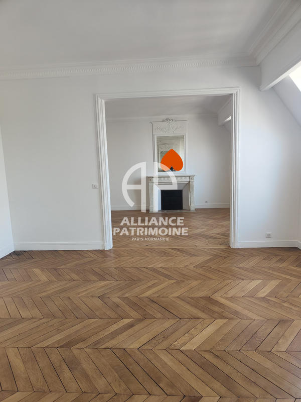 Appartement - 175 m² - 6 pièces