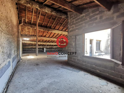 Appartement - 80 m² - 1 pièce