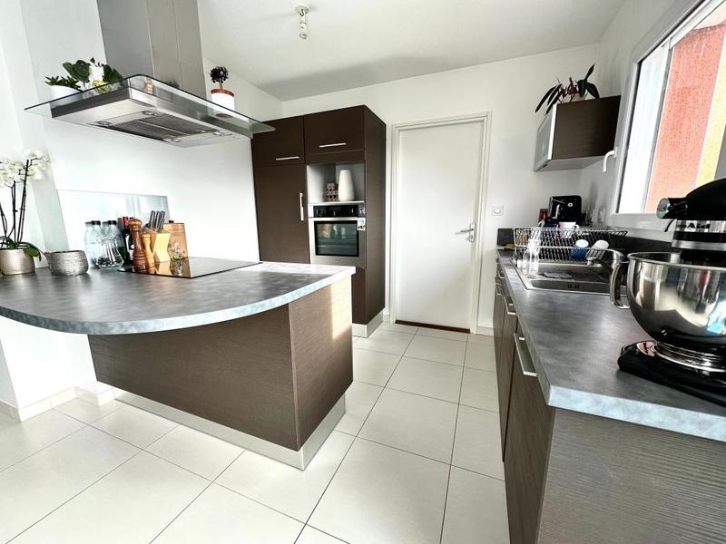 Maison - 103 m² - 6 pièces