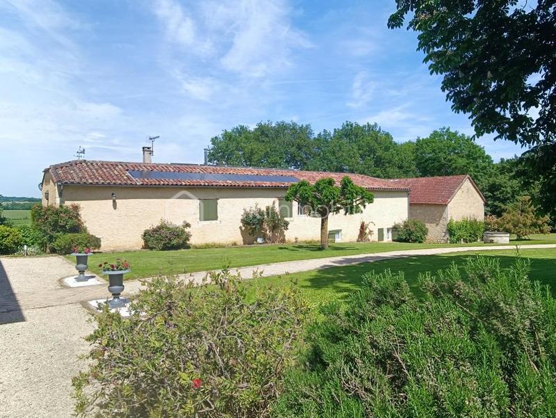 Demeure - 509 m² - 14 pièces