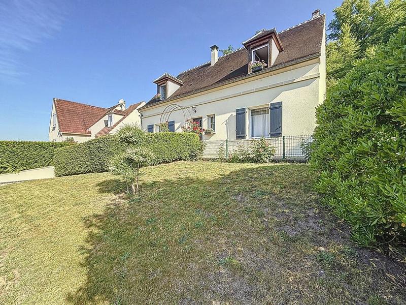 Maison - 177 m² - 6 pièces