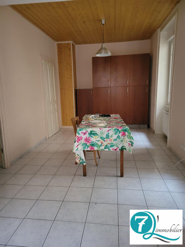 Appartement - 84 m² - 5 pièces