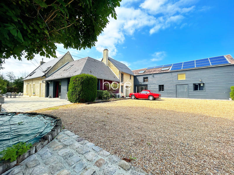 Maison ancienne - 300 m² - 6 pièces