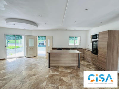 Maison - 165 m² - 7 pièces