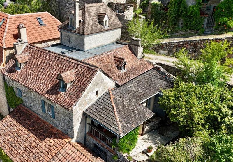 Maison - 150 m² - 8 pièces