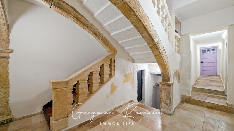 Immeuble - 371 m² - 19 pièces