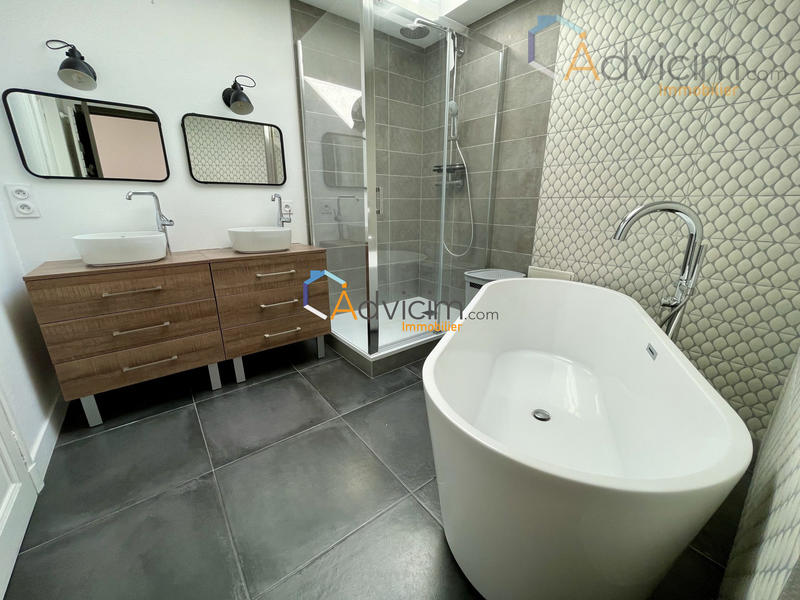 Maison - 175 m² - 6 pièces