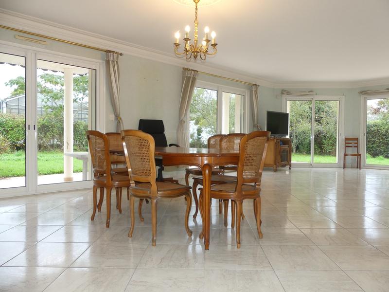 Maison contemporaine - 204 m² - 7 pièces