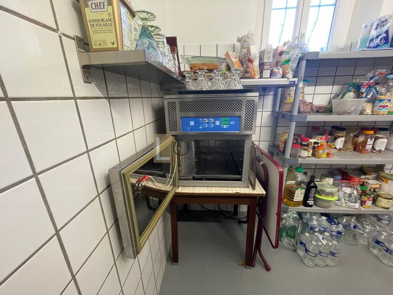 Propriété - 401 m² - 15 pièces