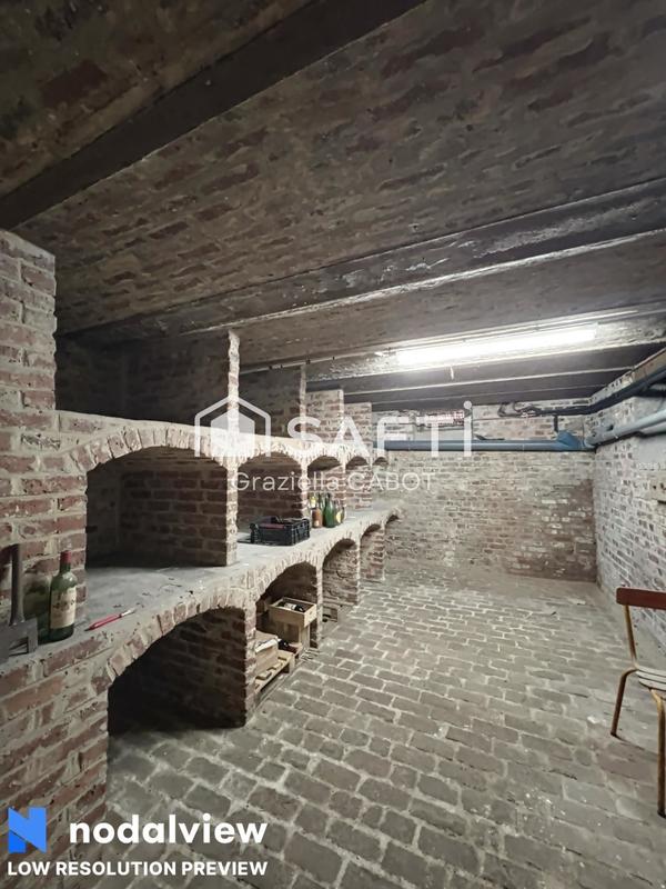 Maison de maîtres - 352 m² - 8 pièces