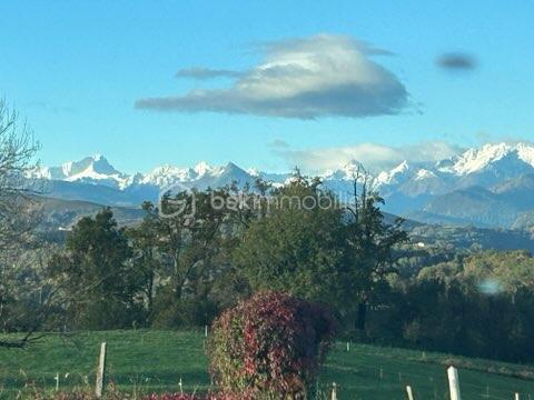 Maison traditionnelle - 220 m² - 8 pièces