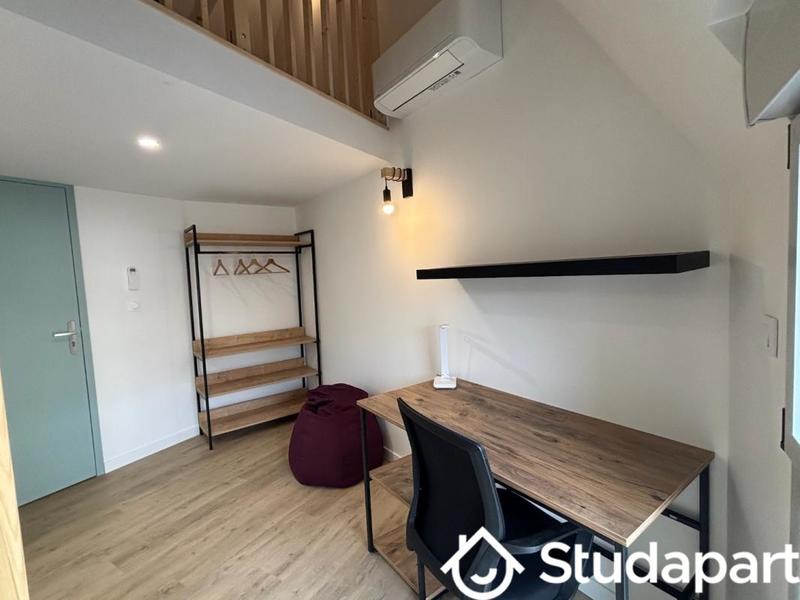 Chambre - 12 m² - 1 pièce