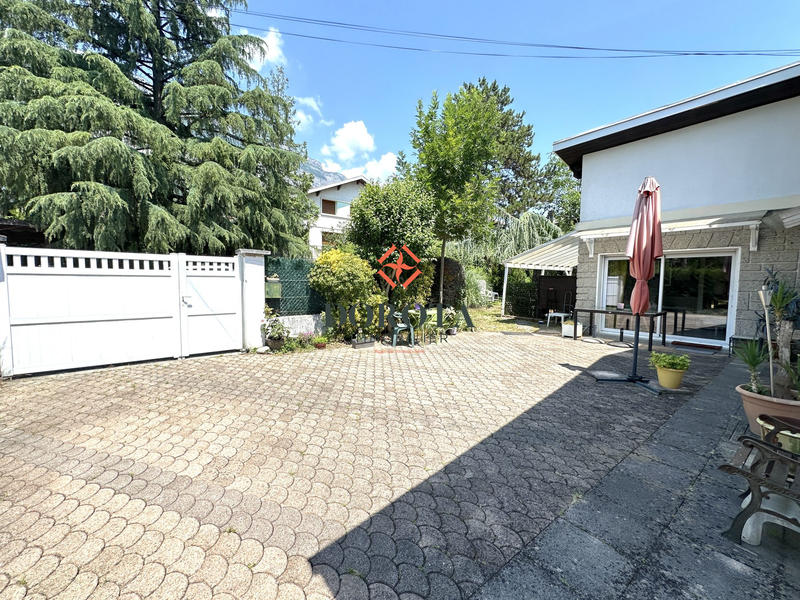 Maison - 119 m² - 5 pièces