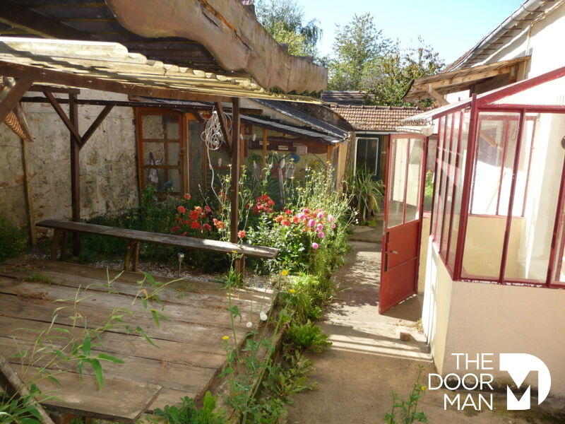 Demeure - 91 m² - 3 pièces