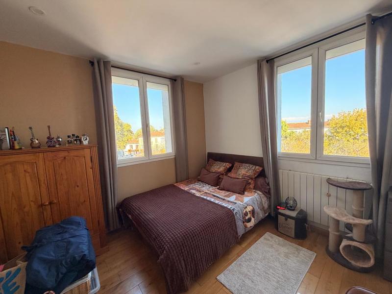 Appartement - 90 m² - 4 pièces
