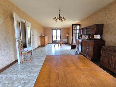 Maison - 105 m² - 4 pièces