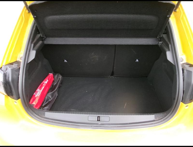 Peugeot 208 Ptech 100 Gt Pack Eat8