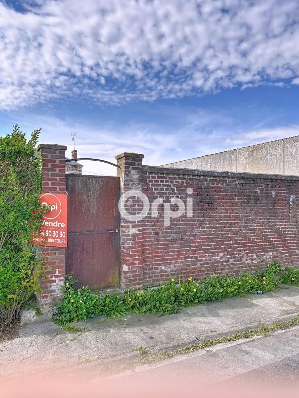 Terrain constructible - 711 m²