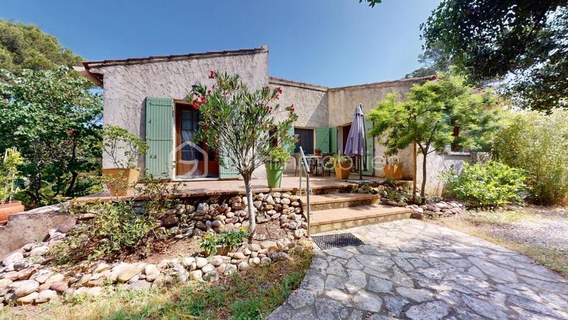 Maison traditionnelle - 117 m² - 5 pièces