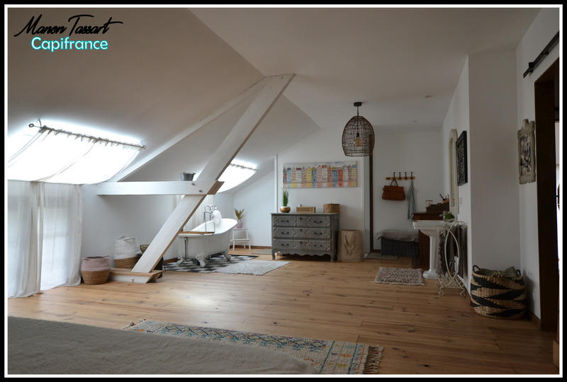 Maison - 220 m² - 4 pièces