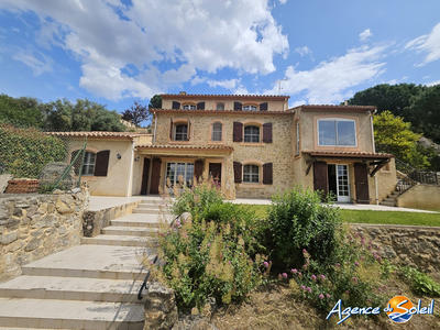 Maison - 180 m² - 4 pièces