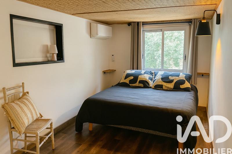 Maison - 237 m² - 8 pièces