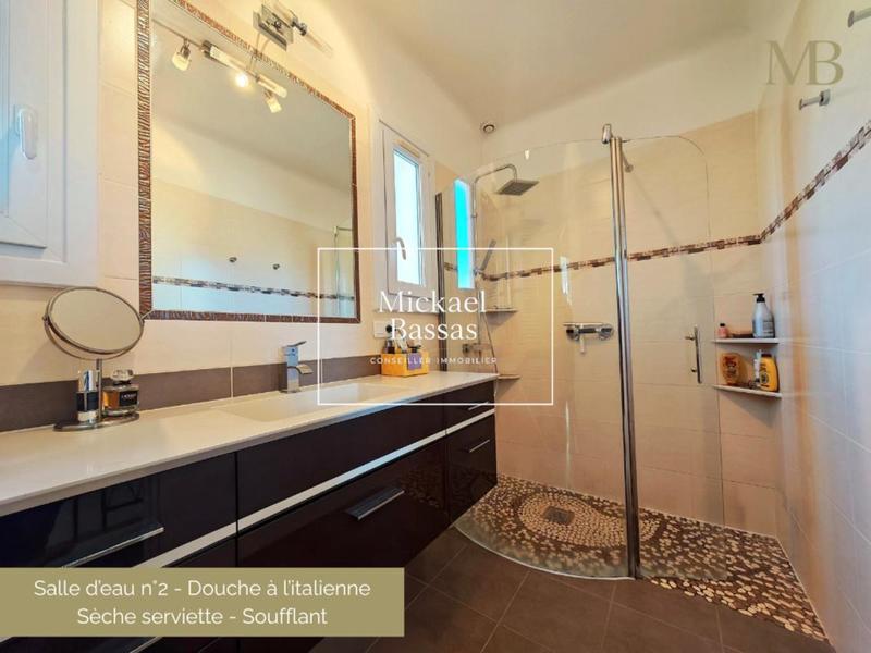 Maison traditionnelle - 131 m² - 7 pièces