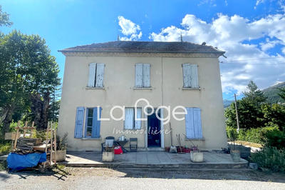 Maison - 115 m² - 8 pièces