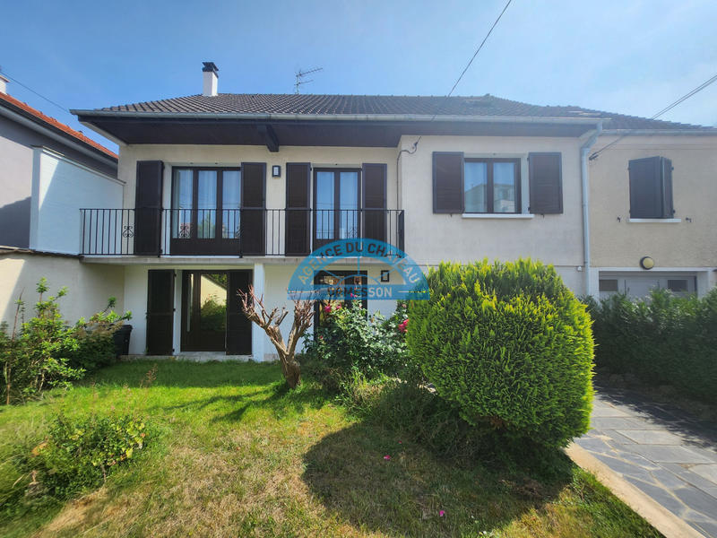 Maison - 180 m² - 8 pièces