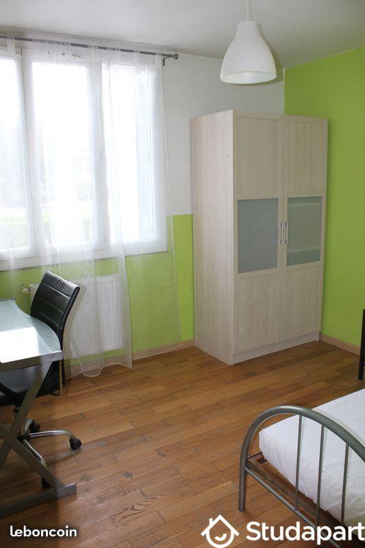 Chambre - 10 m² - 1 pièce