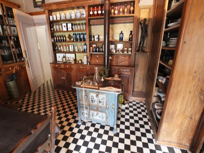 Propriété - 510 m² - 16 pièces