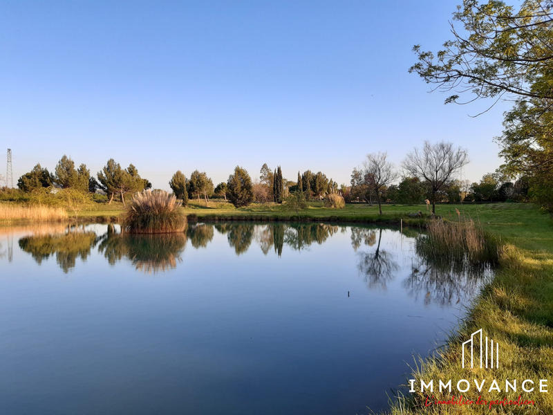 Maison - 747 m² - 23 pièces